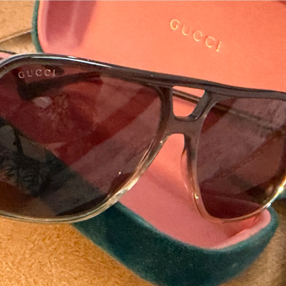 Gucci Tortoiseshell Brown Gradient Shield Sunglas… - image 3